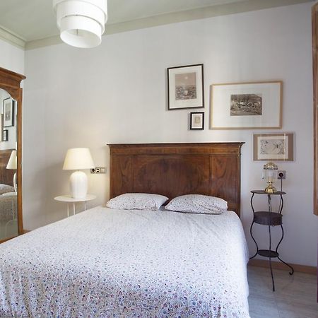 Aparteasy - Authentic Family Apartment Barcelona Exterior foto